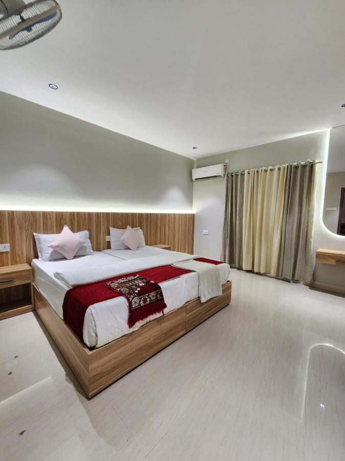 Muziris Manor Residency Hotel Kochi Exterior photo